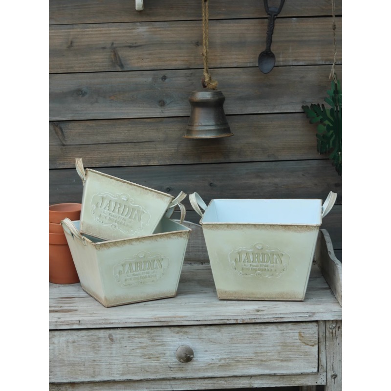 Vintage'owa, rustykalna, blasz – Gardening Tools In English recenzja i cena
